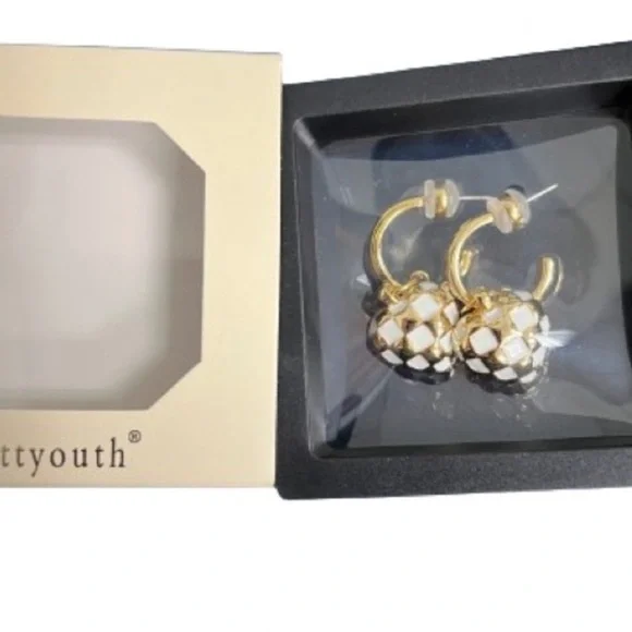 3 Pairs / $12 Ladies Earrings - Picture 2 of 5